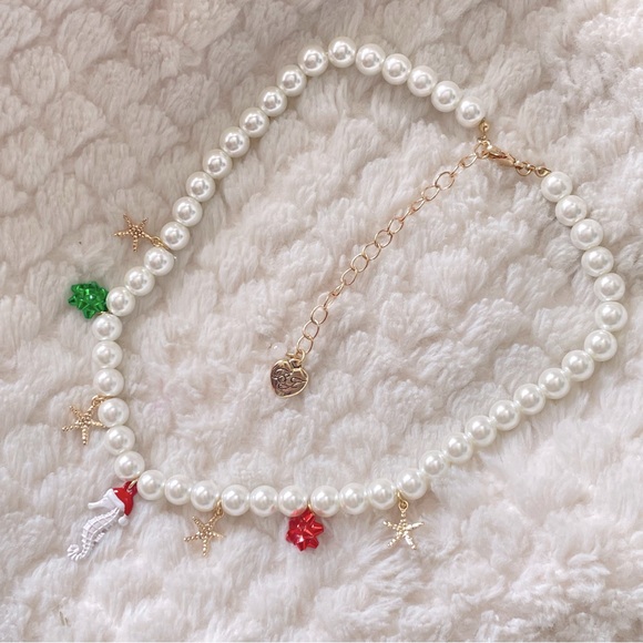 BETSEY JOHNSON Seahorse Imitation Pearl Strand Necklace New - Picture 8 of 11